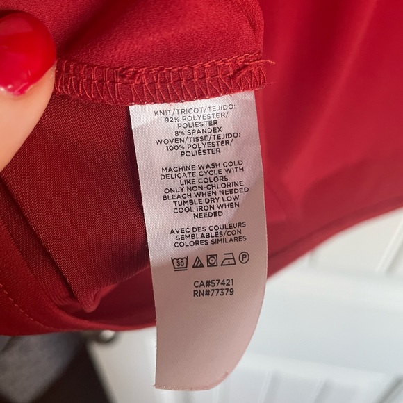 Ann Taylor red top, long sleeved. Size large - Picture 3 of 5